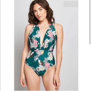 MODCLOTH LAUREN ONE-PIECE SWIMSUIT